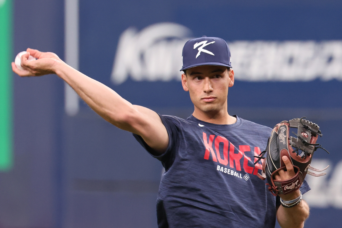 "엄마 한국어 왜 안 알려줬어?" 韓 비밀병기 될 줄이야…김도영·노시환·…