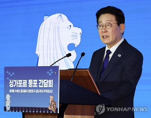 李대통령 지지도 6주만에 내린 57.1%…민주 47.1%·국힘 33.8%[리얼미터]