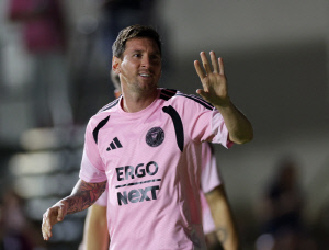 [오피셜]'GOAT' 메시vs'최고 유망주' 야말, 못 만난다...'이란 공습' 여파로 