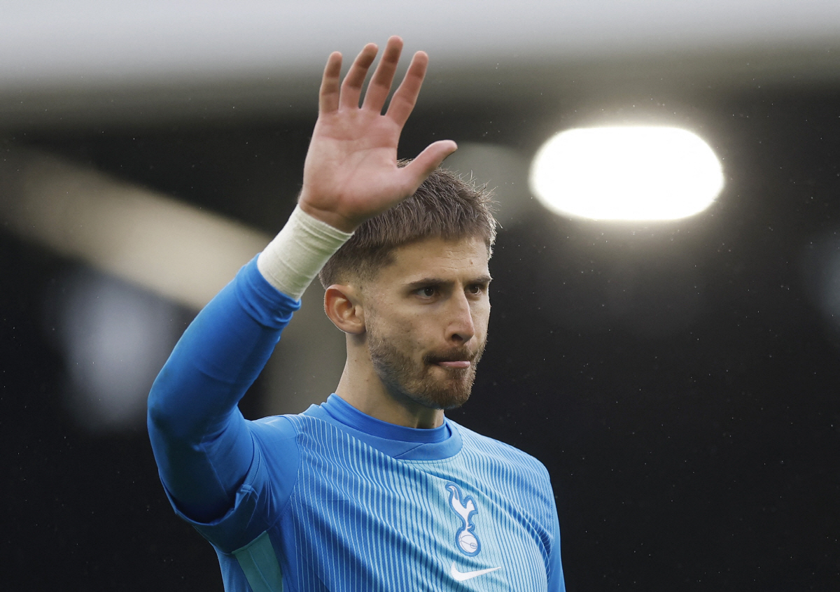 충격! 손흥민 최애 동료였는데..."넌 그냥 광대야", "강등돼서 방출될…