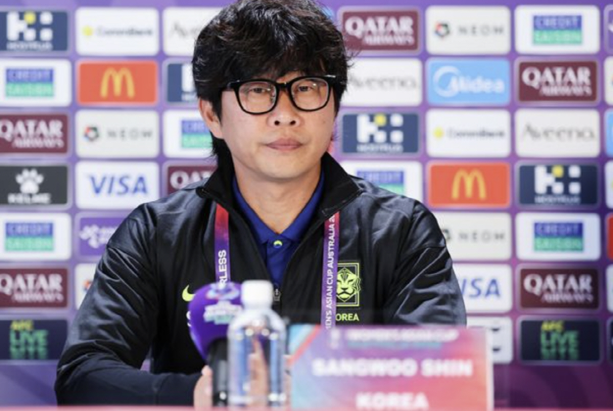 '비즈니스 논란속 똘똘 뭉친' 신상우호, '美공습 포화' 이란과 오늘 첫…