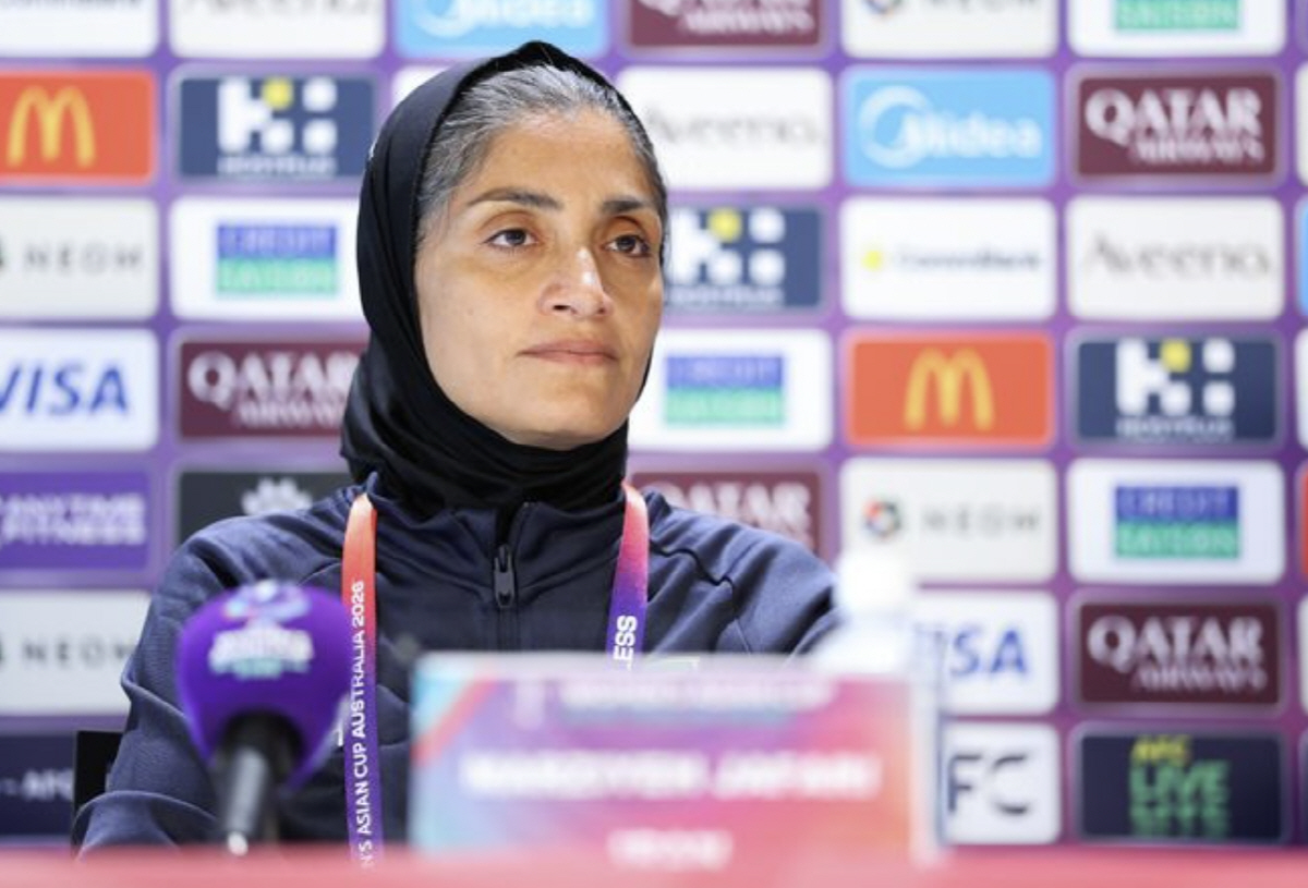 '비즈니스 논란속 똘똘 뭉친' 신상우호, '美공습 포화' 이란과 오늘 첫…