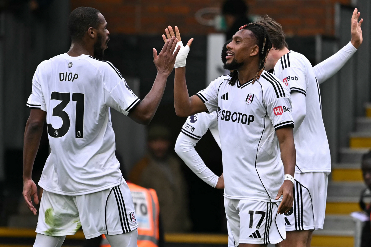 '10G 무승X초비상 사태' 토트넘 감독의 극대노 "풀럼전 주심은 홈팀 …