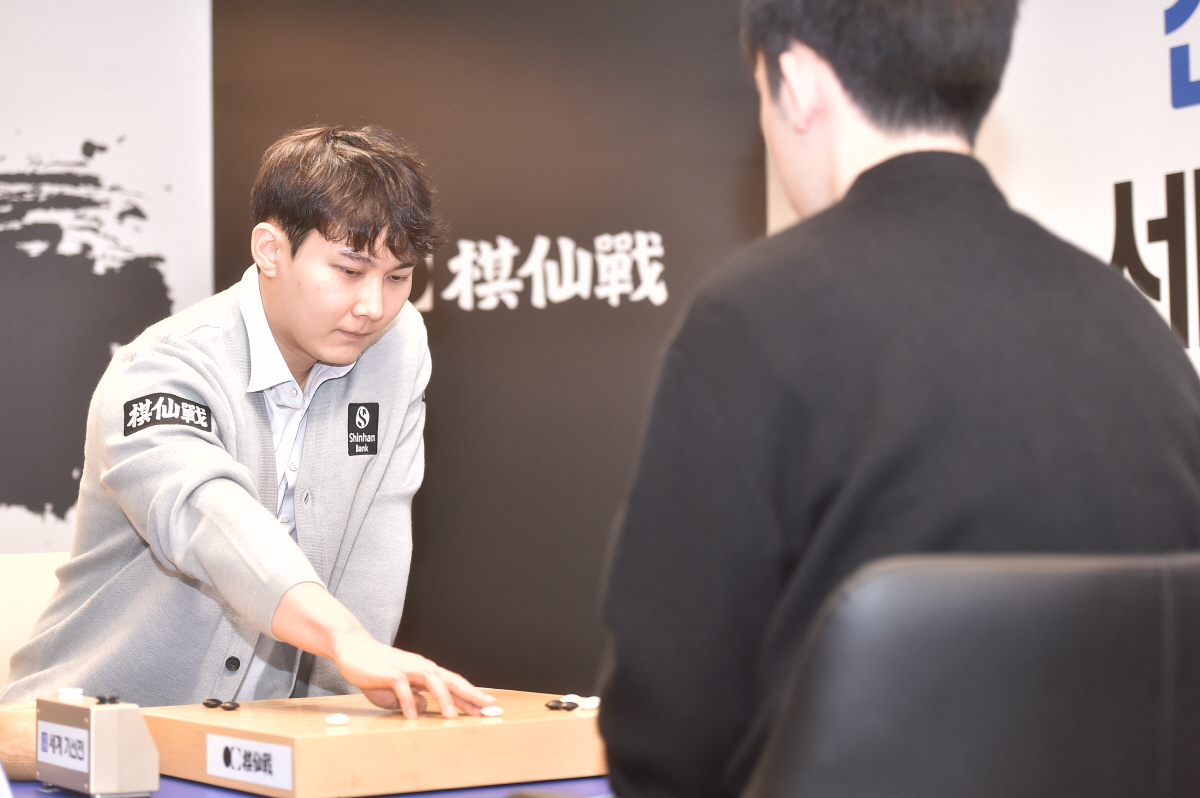 '中 꺾고 기선전 초대우승' 박정환 9단, 누적 상금 108억원 돌파…'…