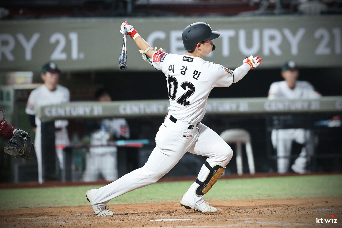 '첫 강백호 매치' 강백호 3번-1루수 출전. 엄상백 심우준까지 친정 상…