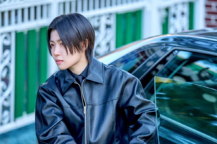 심은경, 6년 만에 韓드라마 복귀→하정우 압박 '빌런'으로 인생캐 경신 …