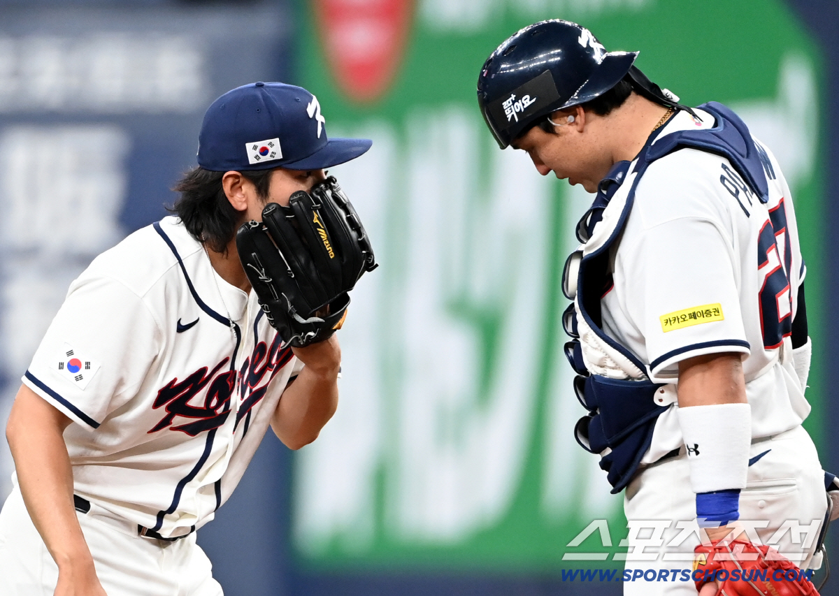 "화가 났다" 피 흘려 투구 중단, 韓 깜짝 놀랐다…왜 곽빈은 손톱 핑계…