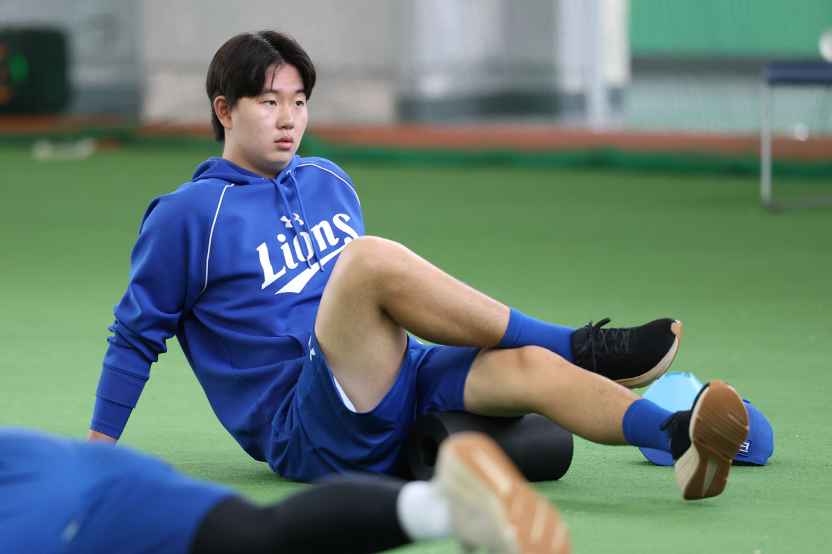 1R 루키까지 휘말린 '부상 쓰나미', 삼성 마운드 고지로 이끌 '특급루…