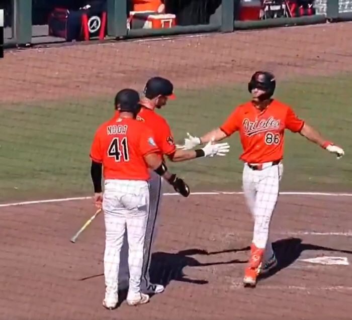 겁없는 하룻강아지들! 특히 3타수 3홈런 친 '괴물 거포'도 있다, 홈런…