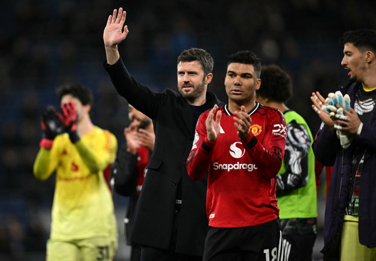 '이 상황에서 누굴 데려와, 미쳤지' 마이클 캐릭 '6승1무' 마법.. …