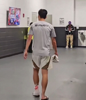 '피 철철' 쏟아질 뻔! '韓 축구 초긴장' 손흥민 향한 '격투기급' 반칙 이유 있었다...