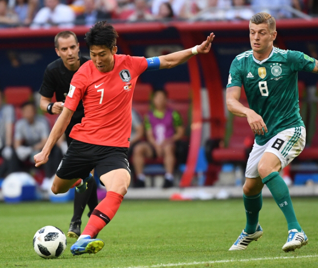 "나에게 마지막 월드컵" 눈물 펑펑 '캡틴' 손흥민의 '라스트 댄스'…김…