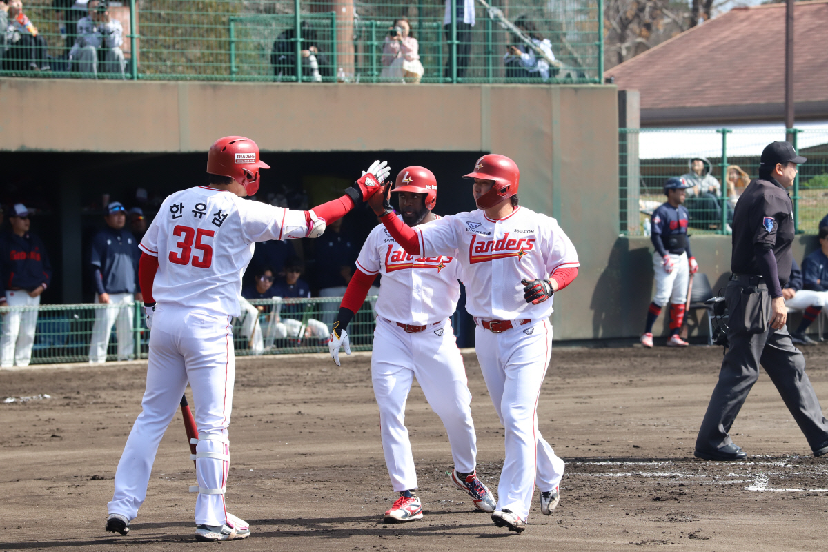 '볼넷-홈런-사구-홈런' 박세웅, 2이닝 7실점 걱정 커진다 → 롯데 마…