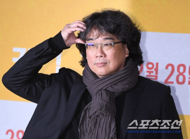 韓최초 오스카 점령 봉준호 감독, 세금 문제도 '클린'..모범납세자 선정…
