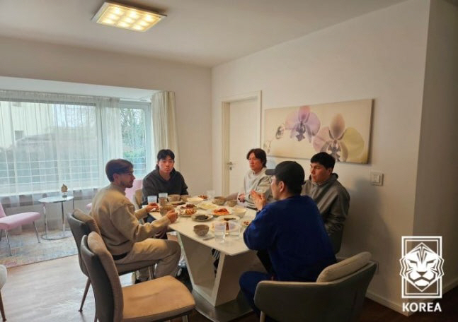 '월드컵 준비 착착' 유럽파 만나고 온 홍명보 감독 "외부 변수에도 흔들…