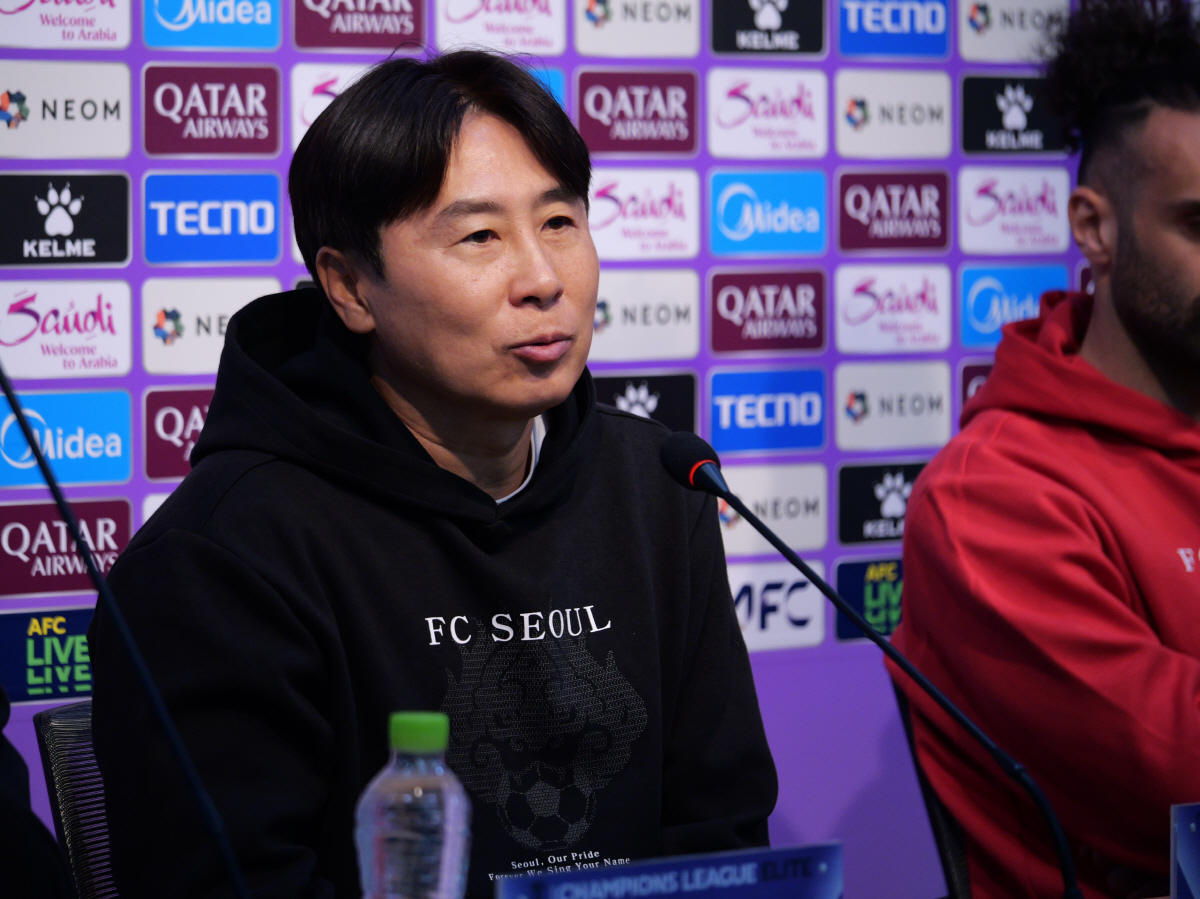 [현장인터뷰]'2026년 상암 첫 경기' 김기동 FC서울 감독 "이제 목…