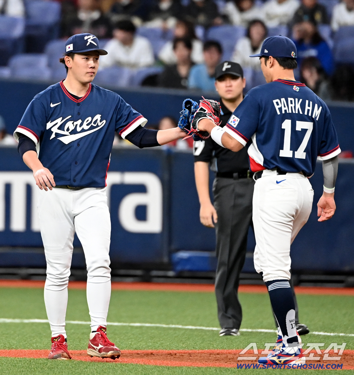 '韓 9볼넷 진화' 고마운 日 투수들에게 큰 실수할 뻔…"승리 지켜줘 고…