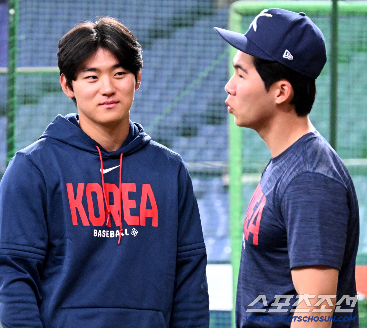 '형 제발요~' 김혜성 앞에 두 손 모은 김도영…글러브 두고 무슨 일이[…