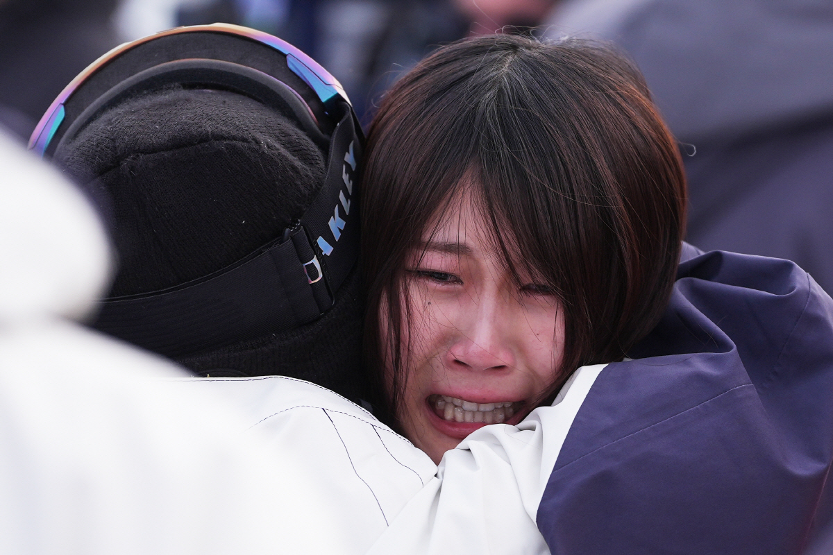 日 폭발! "금메달 확신 했는데...정말 분하다", "내가 2관왕 했어야…
