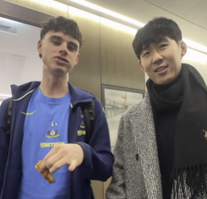 英 독점! "연락 없더라"→"번호 바꿨잖아" 손흥민 서운함 폭발 주인공,…