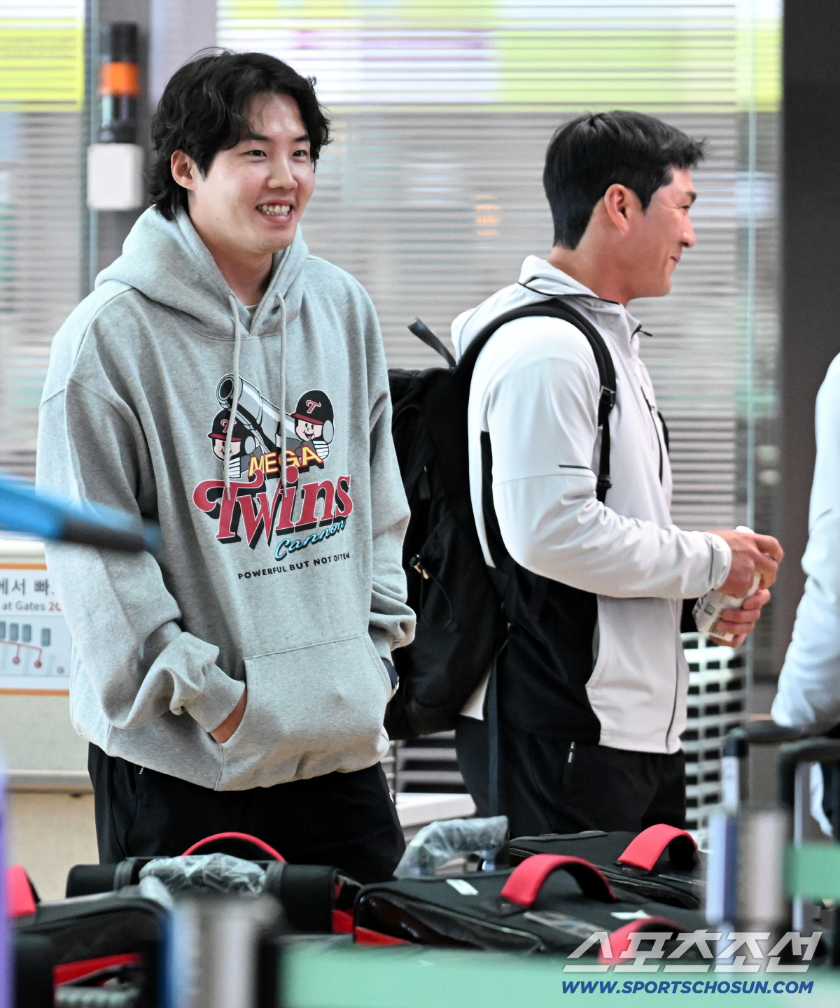 "제2의 오지환? 아직 일러…박용택 선배님보다 오래 뛸 거라서" FA 2…