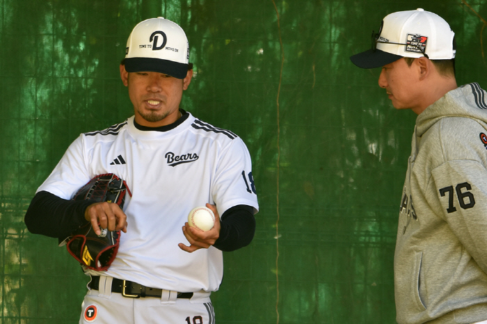 日 아쿼 투수들 집단 비상, 태연한 척 '혼내'는 다르다, 소리없는 아우…