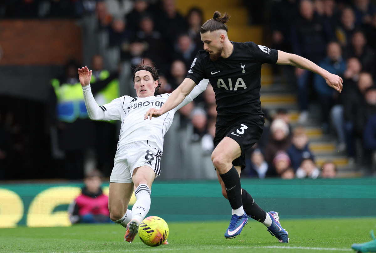 손흥민 '연봉 삭감+욕받이 주장' 탈출→美친 판단 대적중…토트넘 5000…