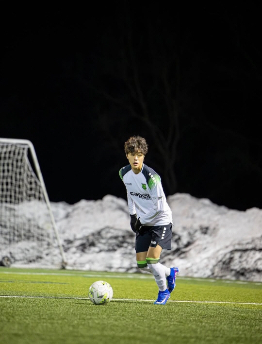 권상우♥손태영 아들 얼굴 공개..父 닮은 182cm '훈남 비주얼'