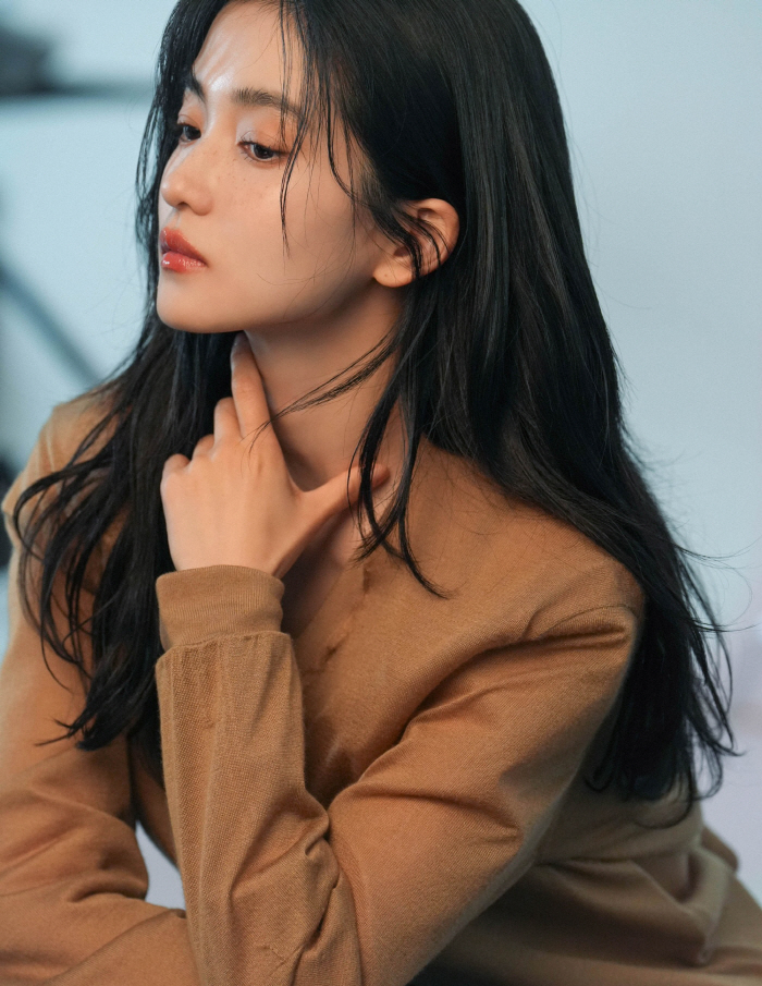 태리쌤 맞아? 주근깨 메이크업부터 포니테일까지…아름다운 비주얼