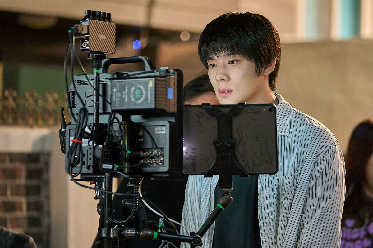 [공식] 고아성♥문상민에 전세계가 빠졌다..'파반느', 넷플릭스 비영어 …