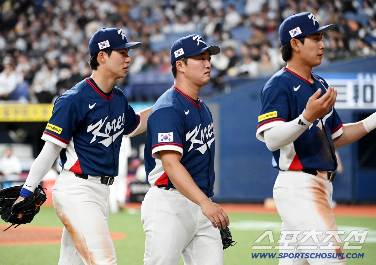 '충격 밀어내기 볼넷' 고우석마저, '9볼넷' 韓 누굴 믿어야 하나…"열…