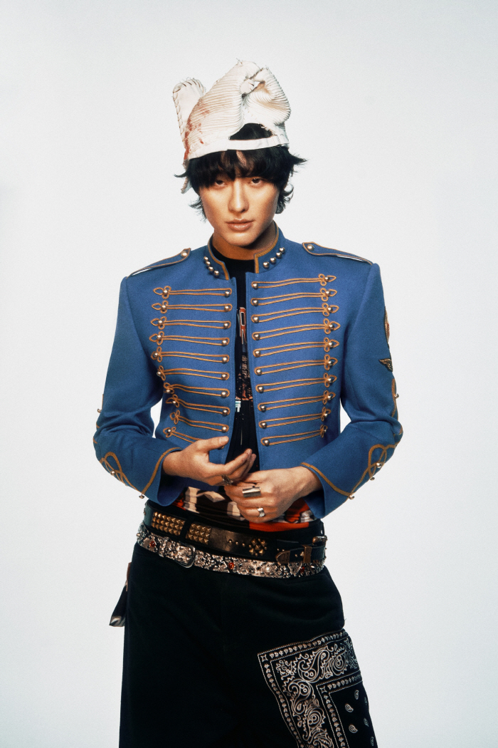 우즈, 데뷔 13년 만에 첫 정규앨범 발매…17곡 전곡 작사·작곡·프로듀싱