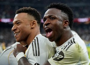 '비니시우스만 남았다' 음바페도 모자라 호드리구까지 무릎 부상 시즌 아웃, 레알 마드리드 줄부상..바르셀로나와 맨시티는 몰래 웃고 있다