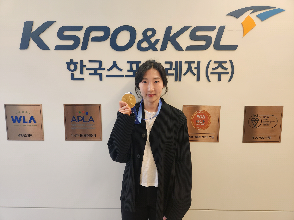 이소연, 밀라노 동계올림픽 쇼트트랙 여자계주에서 금메달 따며 스포츠토토빙…