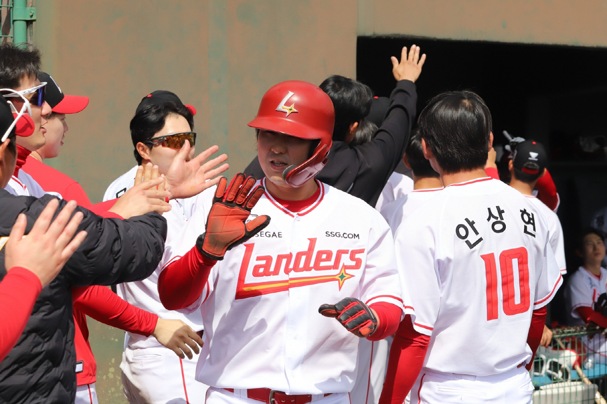 '와 진짜 타격 8위팀 맞나' 23득점-32안타 대폭발! 완전 다른 팀 …