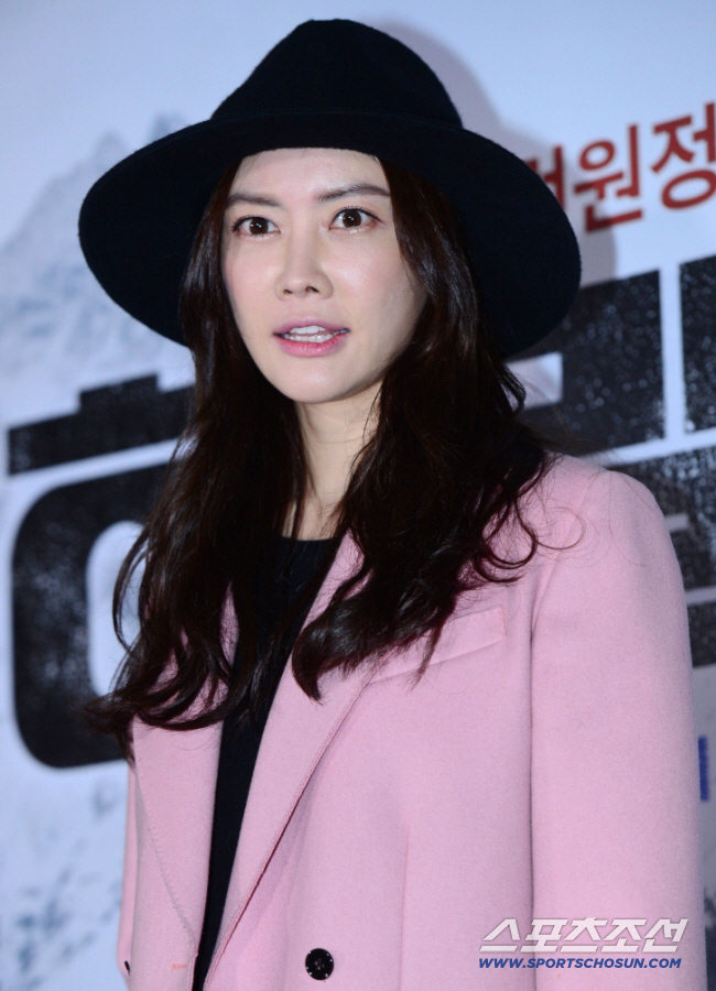 양미라, 3·1절 日여행 논란 후 또 출국 "2년만 가족 완전체"