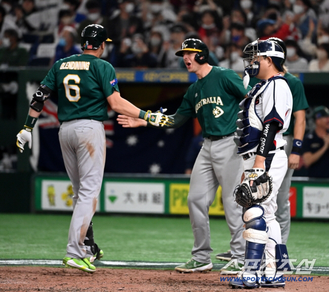 "한국 이긴 거 봤잖아" 다크호스 호주, 'WBC 첫 1R 통과' 이끈 …