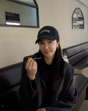 '비연예인♥' 김옥빈, 60kg 시절과 딴판..결혼 후 확 달라진 분위기