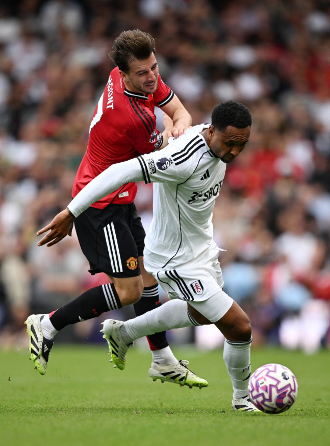 "맨유 역대 최악의 NO.7" '6000만 파운드 스타' 메이슨 마운트 …