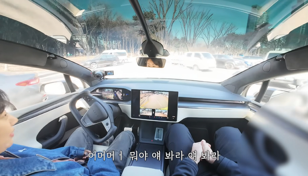 '장롱면허' 장윤정도 운전할수 있다고?…T사 전기차→자율주행에 자동주차까…