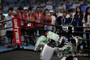 美압박에 `맞불`…中총리, 전인대서 