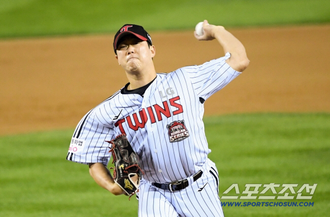 우투수로 좌타자를 막아야 했던 우승팀의 '웃픈 현실' 이제 끝. 왼손 불…