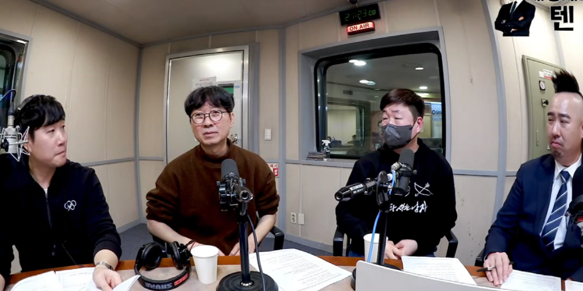 '천만 감독 눈앞' 장항준 '개명·귀화' 경거망동 '공약'…"웃자고 한 …