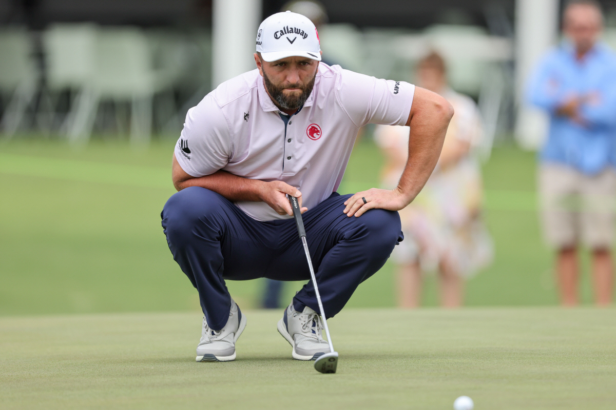 '통 큰' 욘 람, 중동서 발 묶인 LIV 동료 위해 홍콩행 전세기 제공