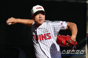 무너진 홀드왕 좋아진거 맞아? 4사구 3개 1실점. 제구불안 여전... 염갈량은 