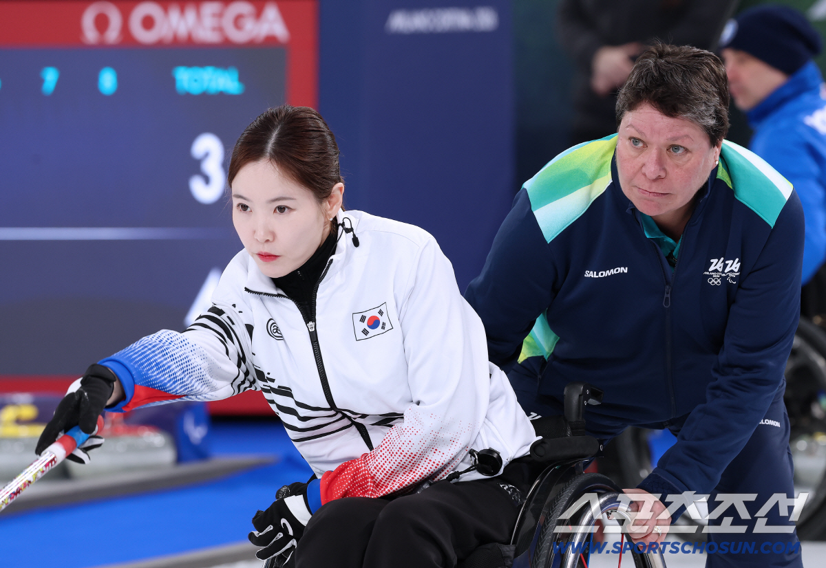 패럴림픽 스타트! 휠체어컬링 믹스더블 '팀200' 이용석X백혜진, 개최국 伊에 5-7 석패...英,日과 예선 2-3차전