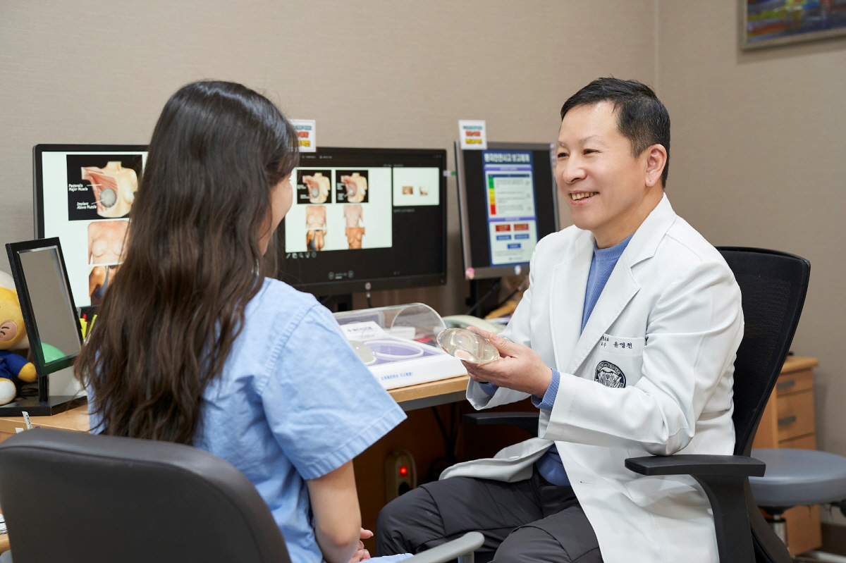 유방암 환자 30만명…유방재건술은 미용 성형 아닌 암 치료의 '완성'