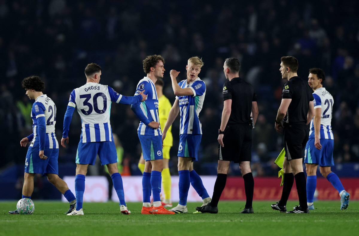 "EPL에서 GK가 세번 눕는거 봤어? 그건 축구가 아니야" 브라이턴의 …