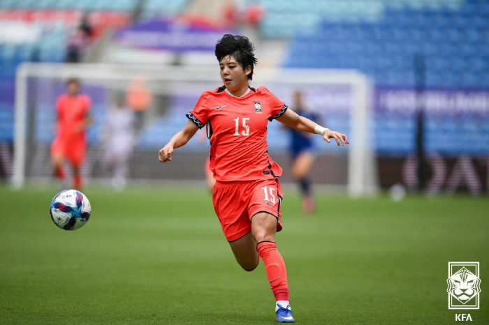 골골골골골골! '비즈니스석 논란' 지운 탁월한 경기력...신상우호, 필리…