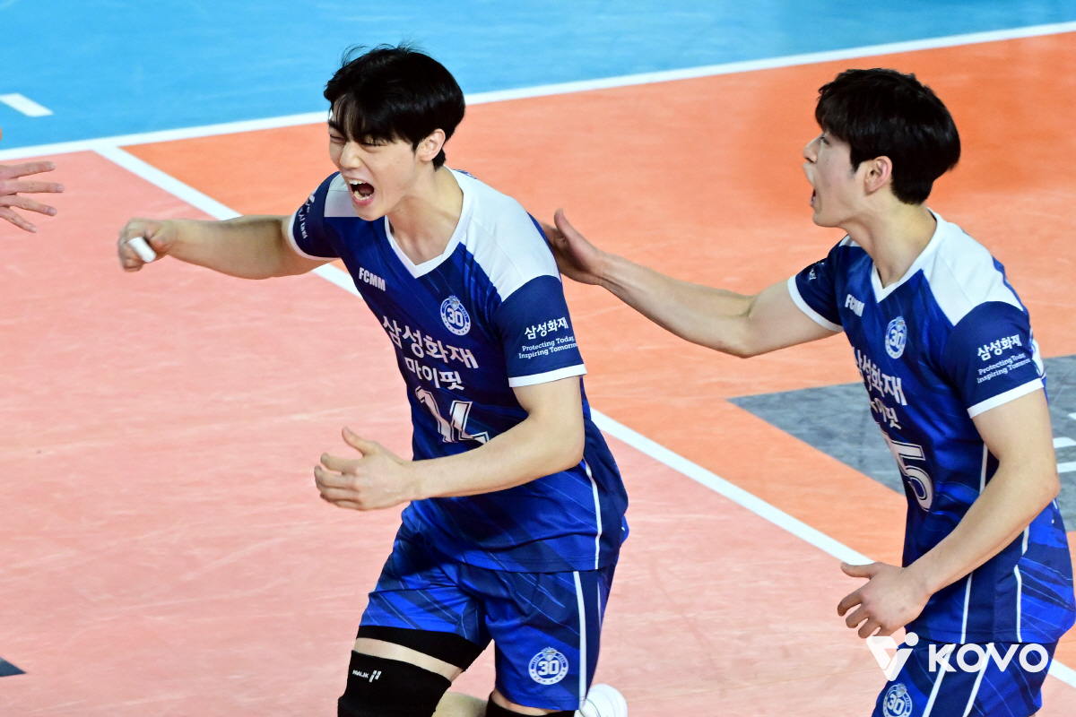 캡틴도, 외인도 없는데…'평균연령 21.8세' 젊은피 4인방의 대반란! …